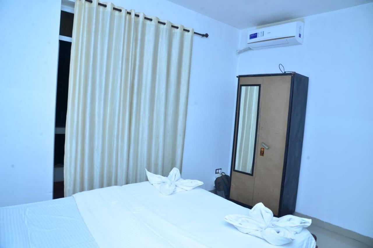 Cliff Heaven 2 Bhk Ac Apartment Orlim Exterior foto