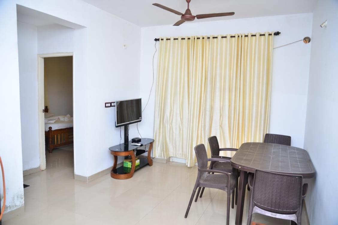 Cliff Heaven 2 Bhk Ac Apartment Orlim Exterior foto